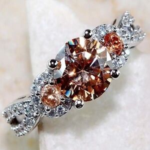 NEW Bright Shinny Champagne Sapphire Wedding Anniversary Engagement Ring